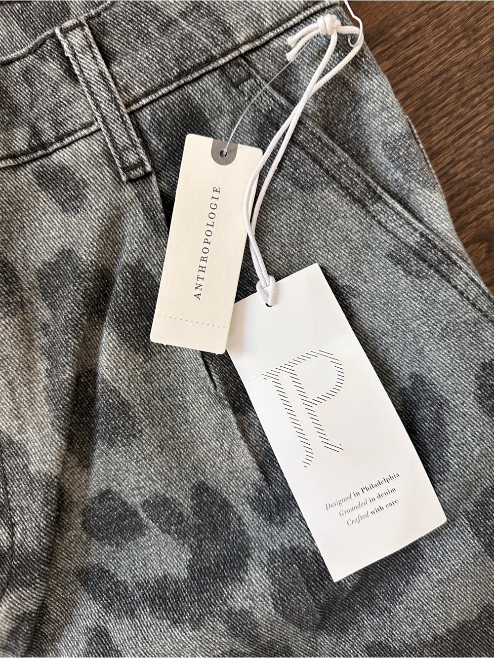 NWT sz 29 Pilcro Leon Double Hem High Rise Wide Leg Cuffed Jeans grey leopard - Picture 7 of 10